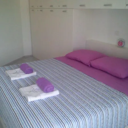 Apartment By The Sea - Donja, Rab - 15983